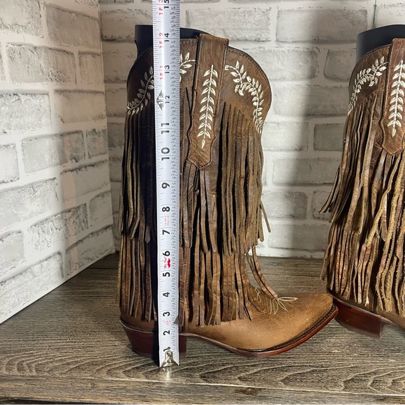 Wildflowers Brown Fringe Western Boot. Women’s size 8. Preowned. Missing fringe. - Picture 12 of 15